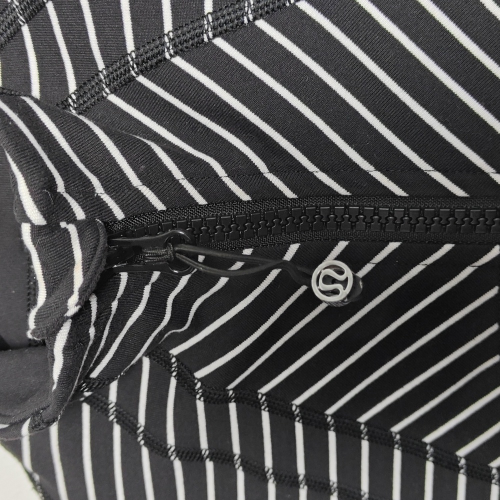 LULULEMON Define Jacket Full Zip Parallel Striped Black and White Size 6 - Picture 6 of 16